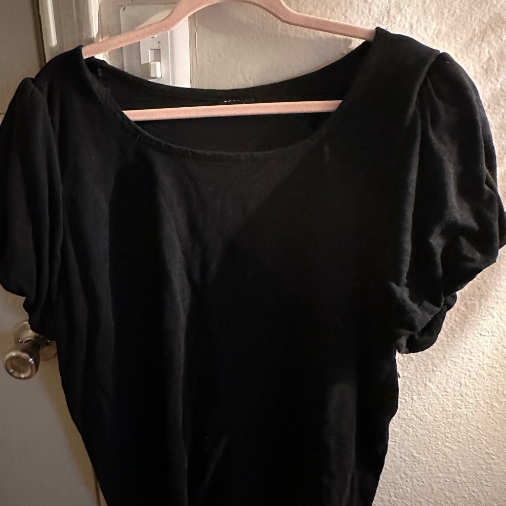 Black puff short sleeve sweater